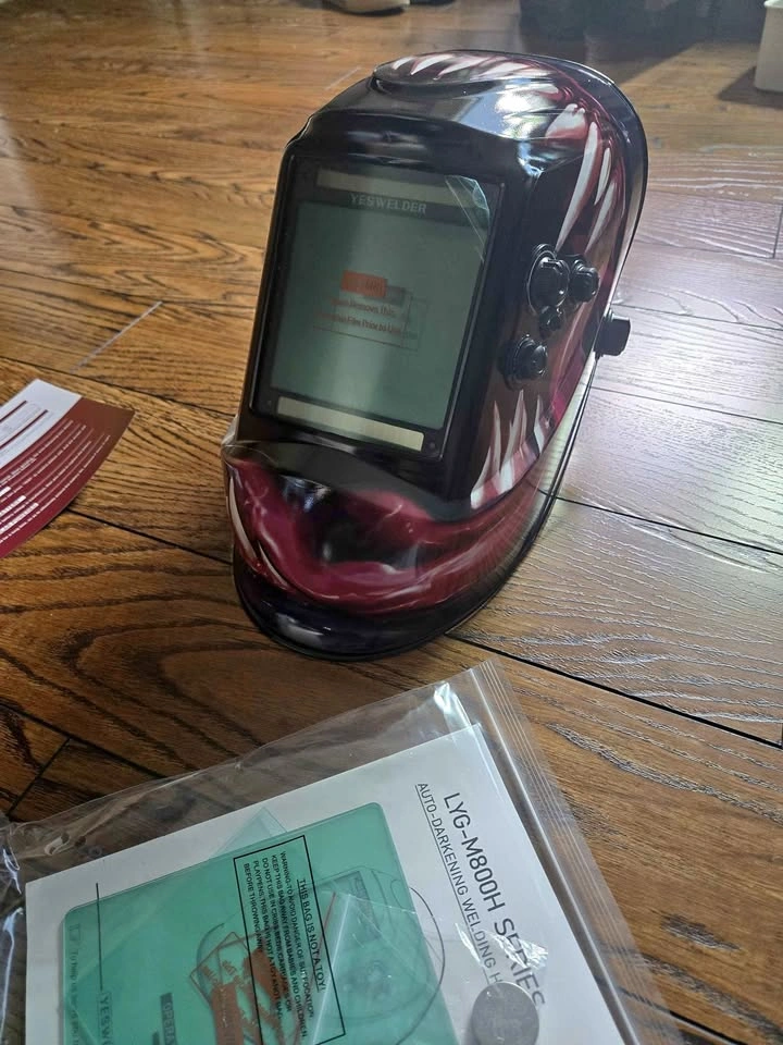 YESWELDER Large View Auto Darkening Welding Helmet - M800H