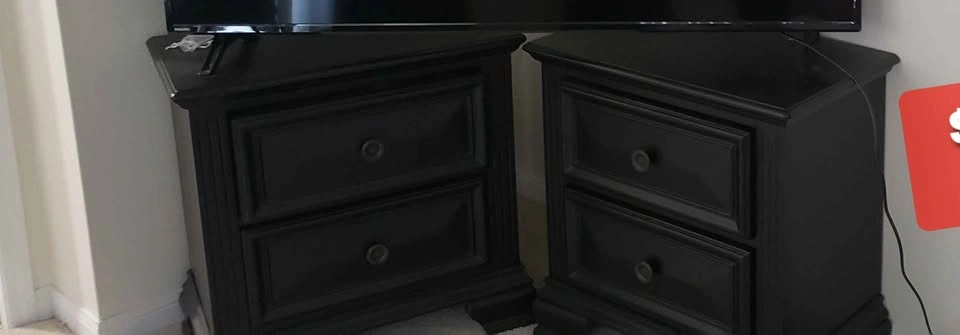 Queen Bedroom Set - Excellent Condition - photo 3
