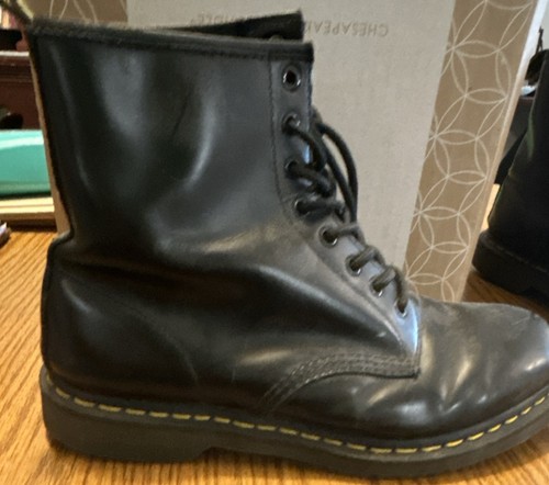Dr. Martens Black Leather Combat Lace-Up Boots Slip Resistant Me - photo 2