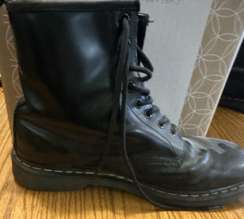 Dr. Martens Black Leather Combat Lace-Up Boots Slip Resistant Me - photo 5