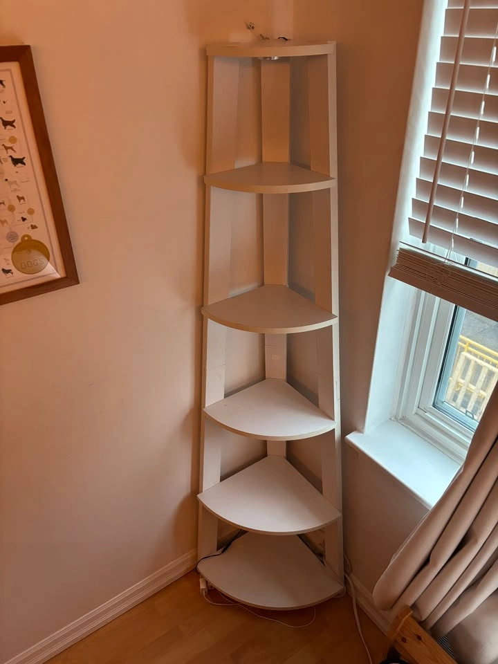 Corner Shelf - White Wood, Rounded Shelves - photo 2