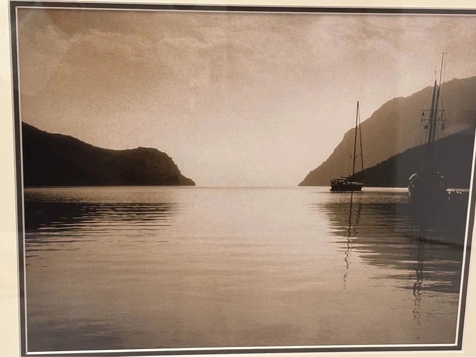 Lovely Dark Detailed Soft Tones Ocean Wall Art - photo 2
