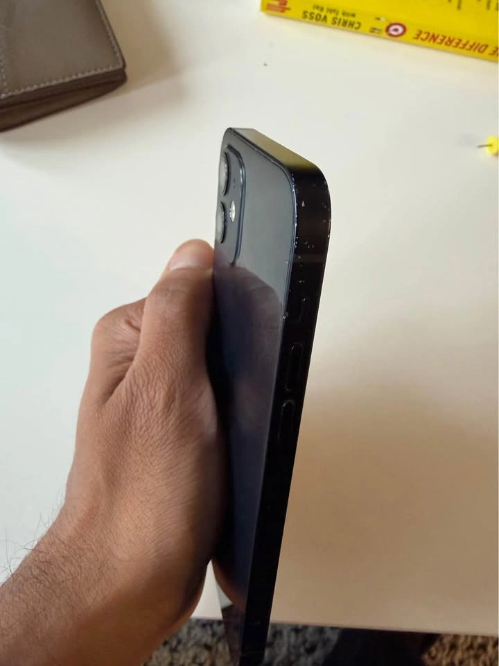 iPhone 12 128GB - Black - photo 3
