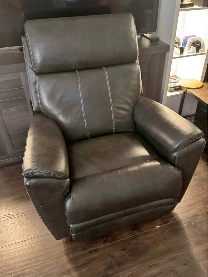 La-Z-Boy Talladega Shitake Leather Manual Rocking Recliner thumbnail