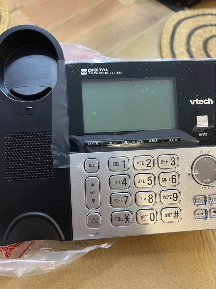VTech CS6949-3 DECT 6.0 Corded/3-Cordless Phone - photo 2