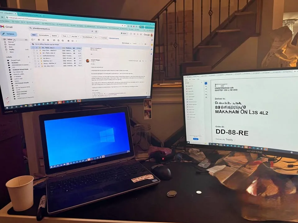 Dell, Dual 27" Monitors, & Mount thumbnail