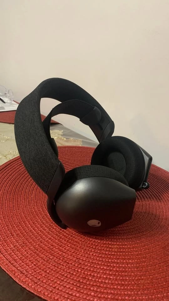 Alienware AW725H Tri-Mode Wireless Gaming Headset - photo 4