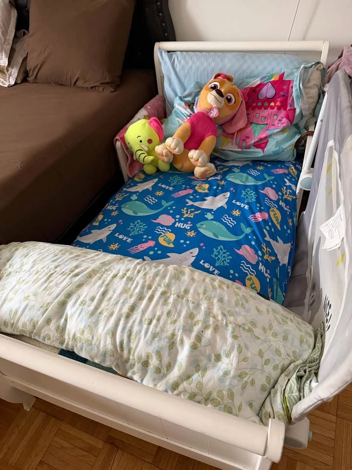 Toddler bed with Mattress and bed rail - photo 5