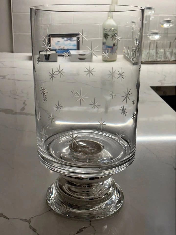 Glass candle holder