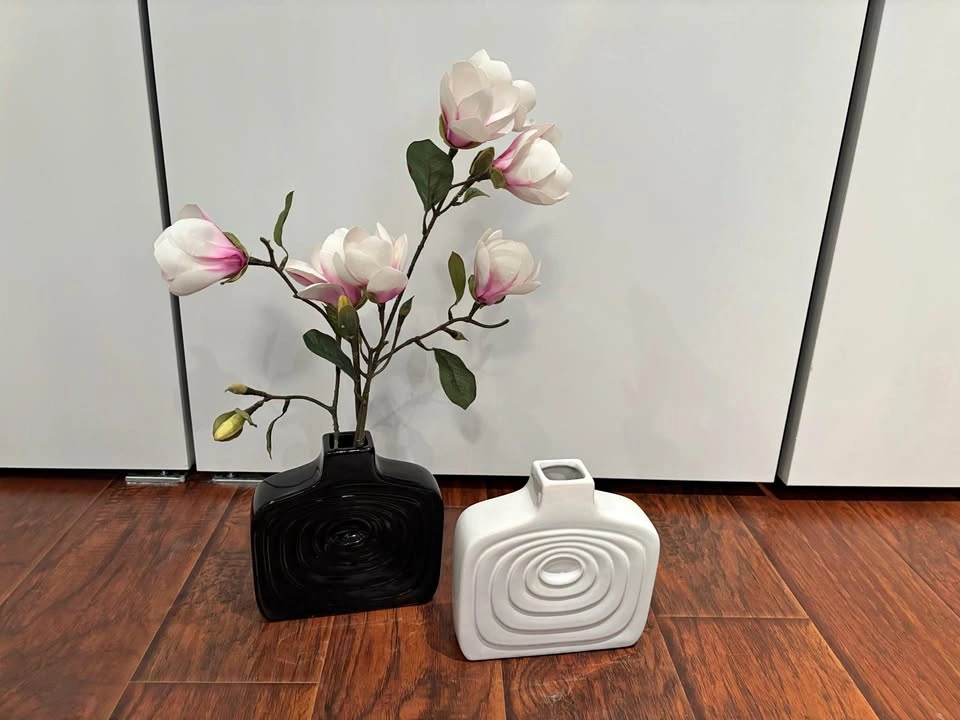 Vases - 2