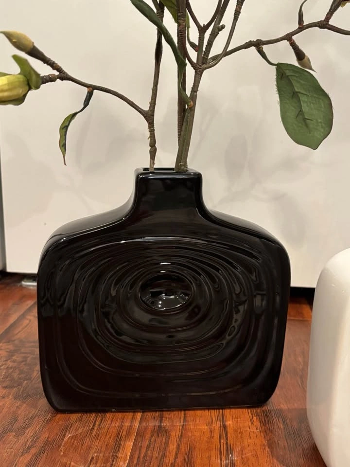 Vases - 2 - photo 4