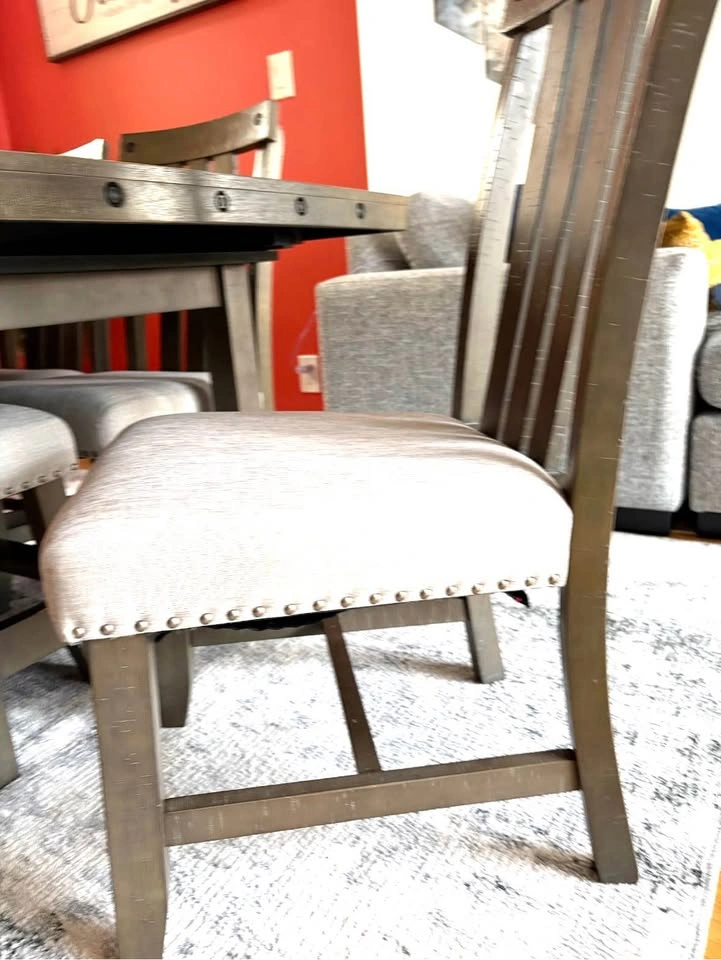 Dining Room Table with 6 Chairs - photo 4