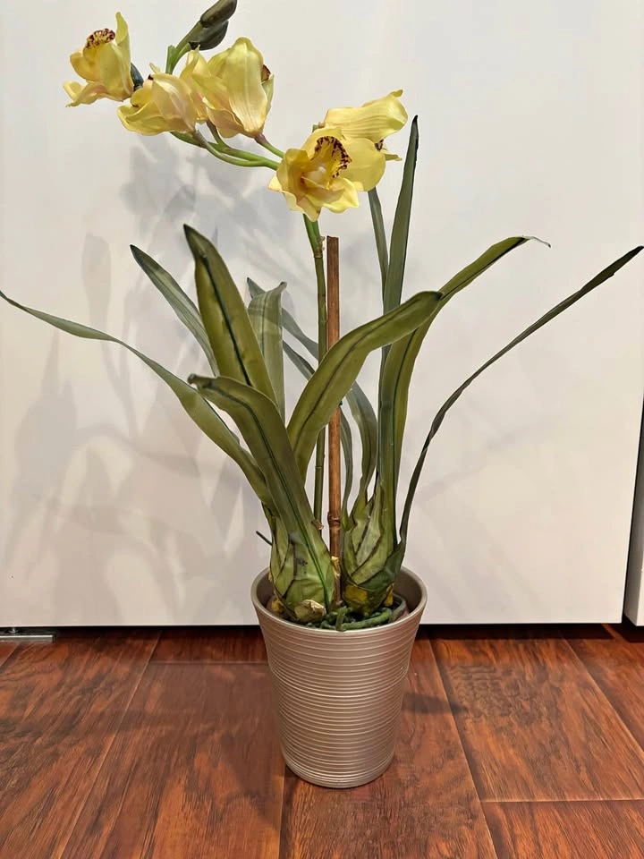 Artificial Flower