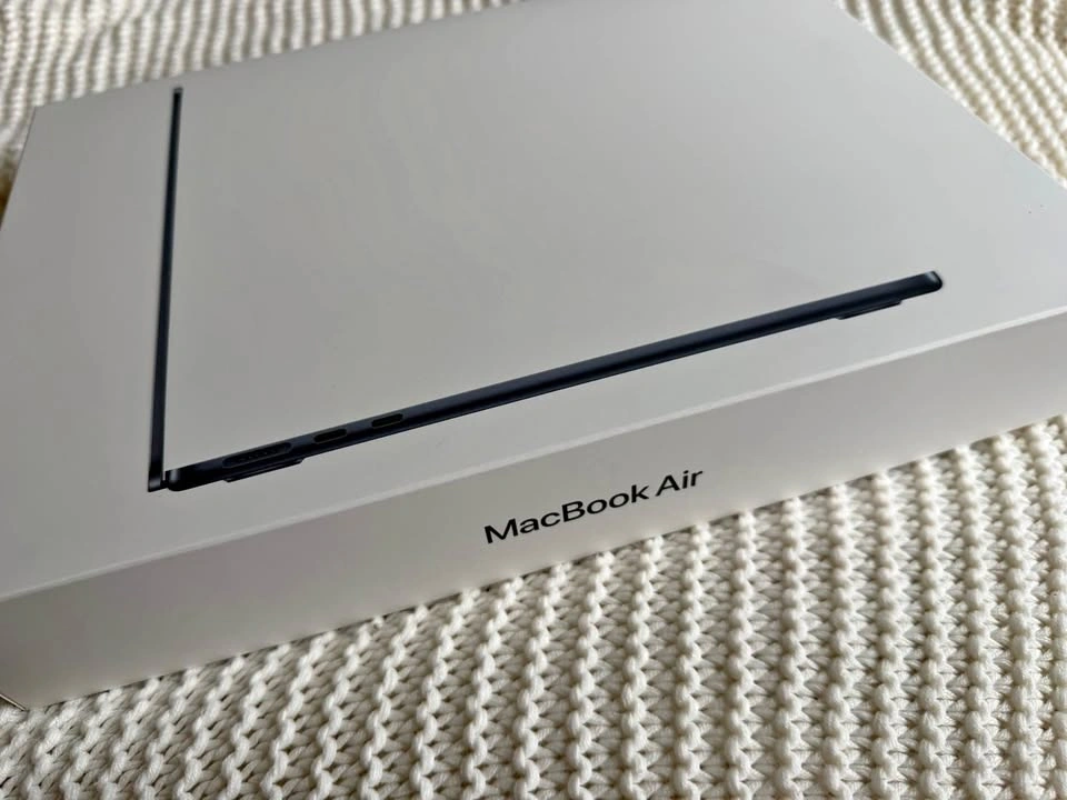 Brand New MacBook Air M4