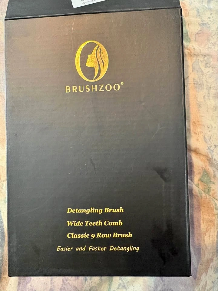 BRUSHZOO Detangling Hair Brush Set w/ Comb & Spray Bottle