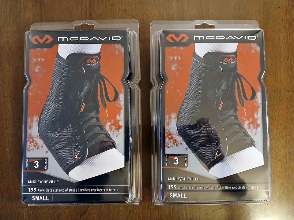 McDavid Ankle Brace Lace Up w/ Stays, Size Small, Brand New