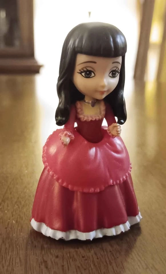 Figurines: Frozen, Sofia, Unicorn, Minions $4 ea, $15 all - photo 5