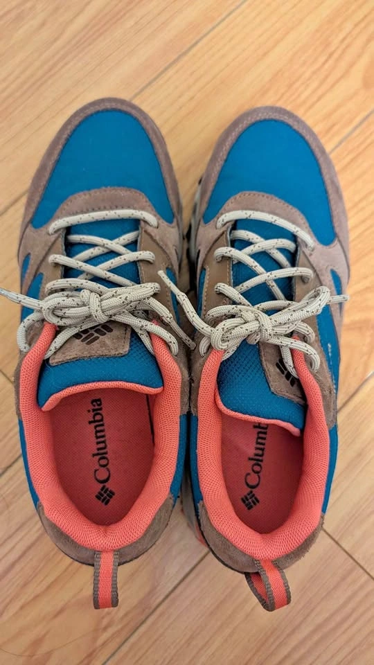 Columbia Size 7.5 Women’s Hiking Shoes