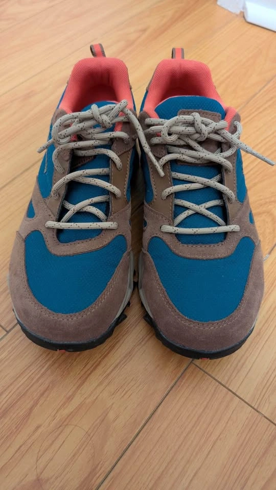 Columbia Size 7.5 Women’s Hiking Shoes - photo 5
