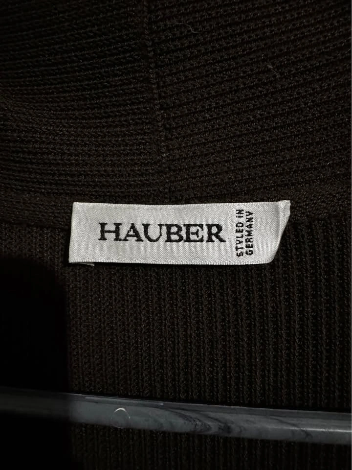 HAUBER Dark Brown Ribbed Knit Sleeveless Cardigan - photo 3