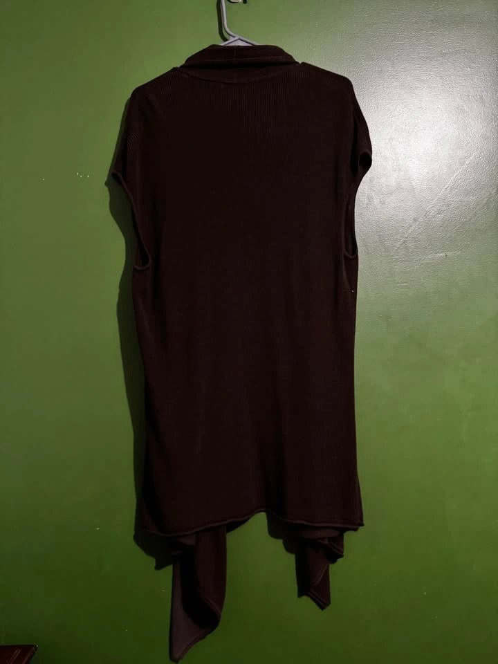 HAUBER Dark Brown Ribbed Knit Sleeveless Cardigan - photo 5