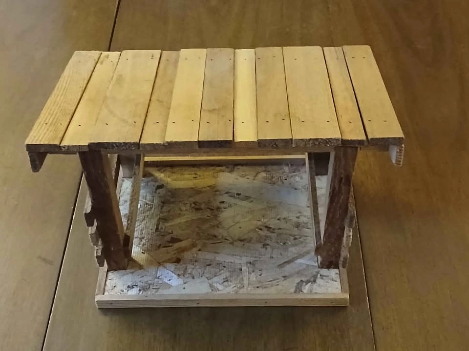 Wooden Manger or Stable. Handmade -- Handcrafted. (See Descripti - photo 3