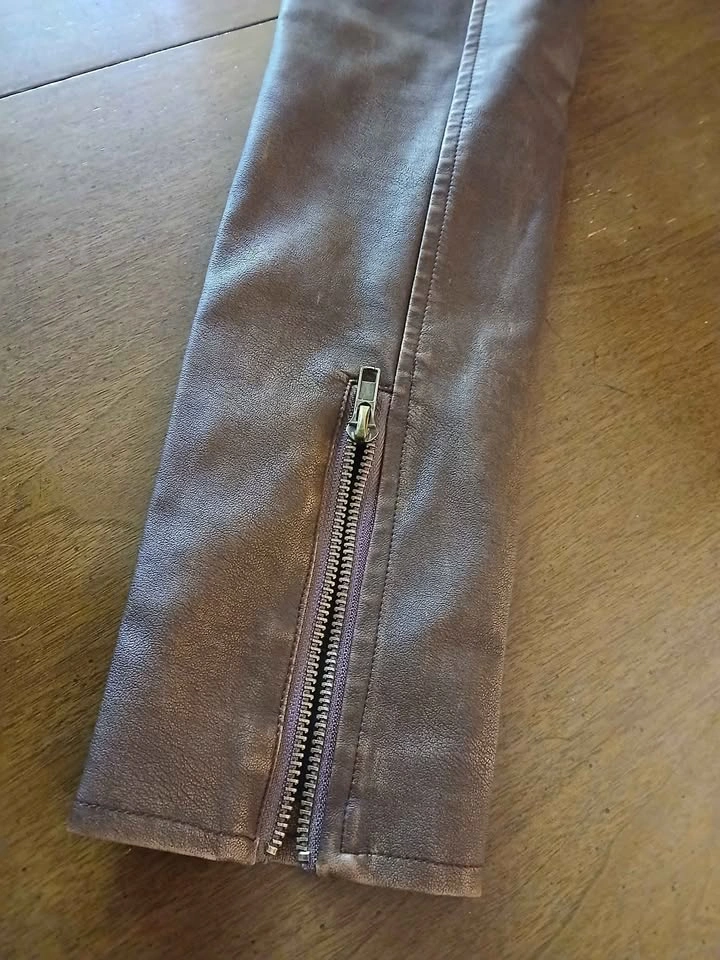 Aelfric Eden Washed Cropped Faux Leather Jacket Small - photo 4