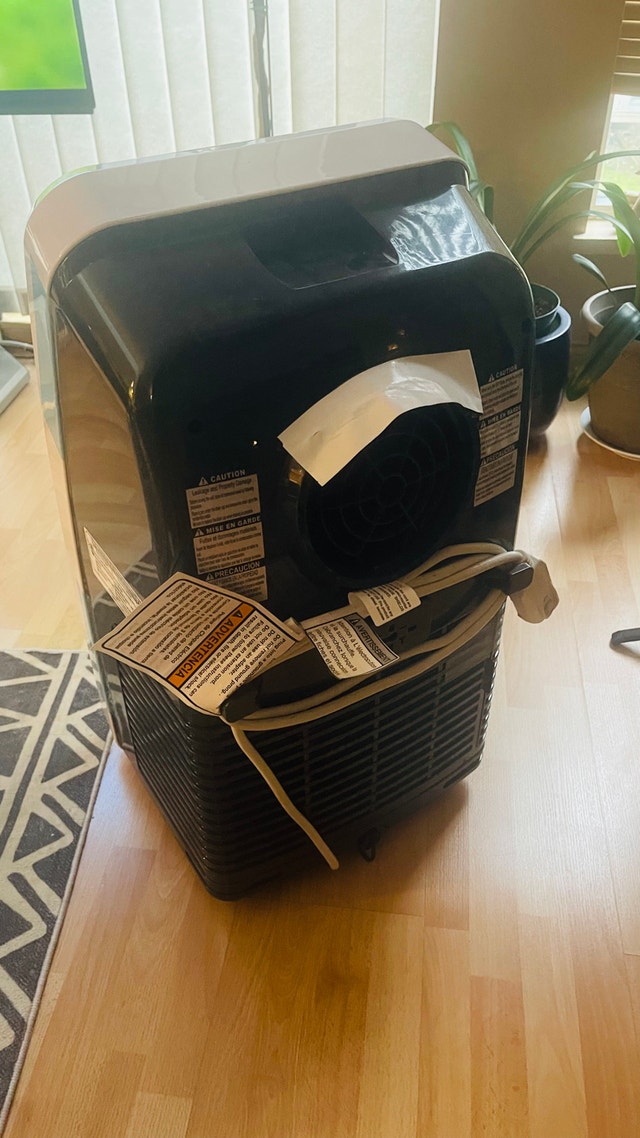 Insignia Portable Air Conditioner 12000 BTU - photo 2