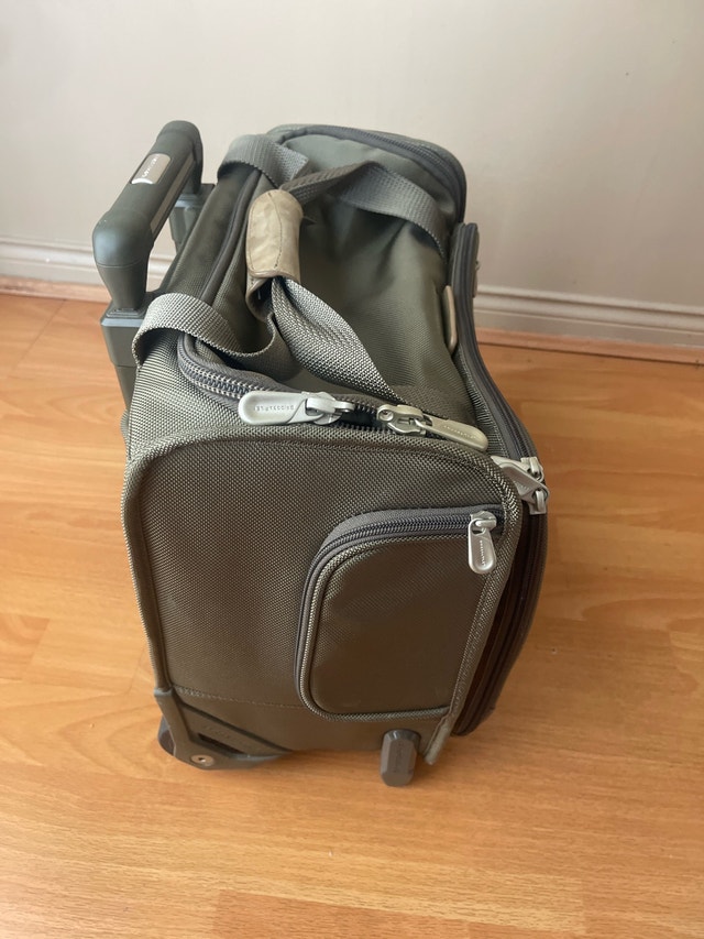 Briggs & Riley Rolling Tote - photo 3
