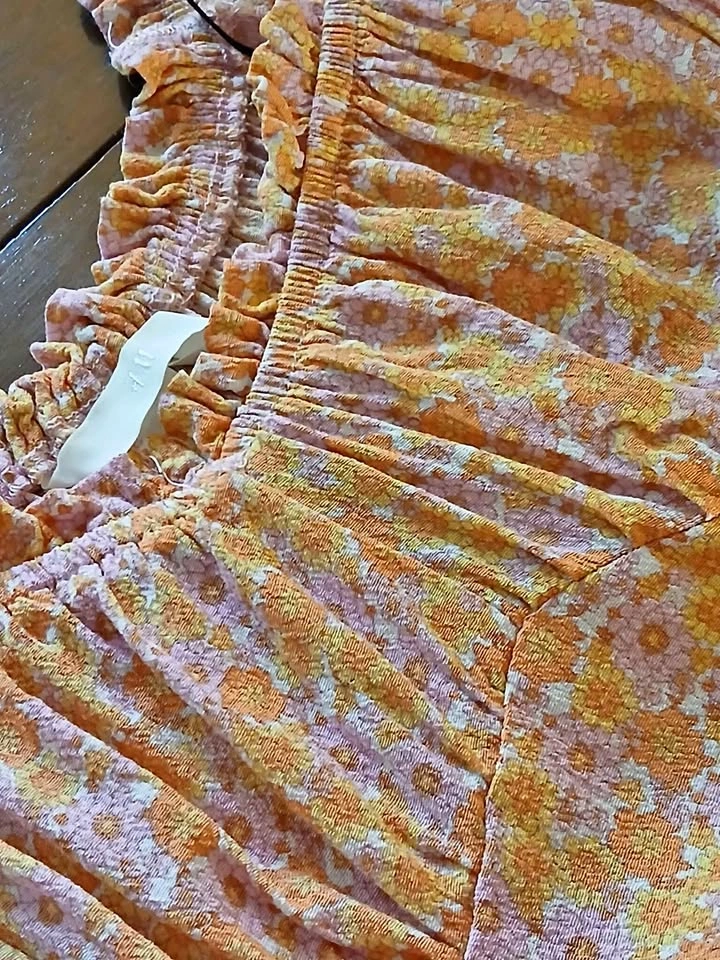 Long Flowing Flowery Summer Dress - New - Size Small