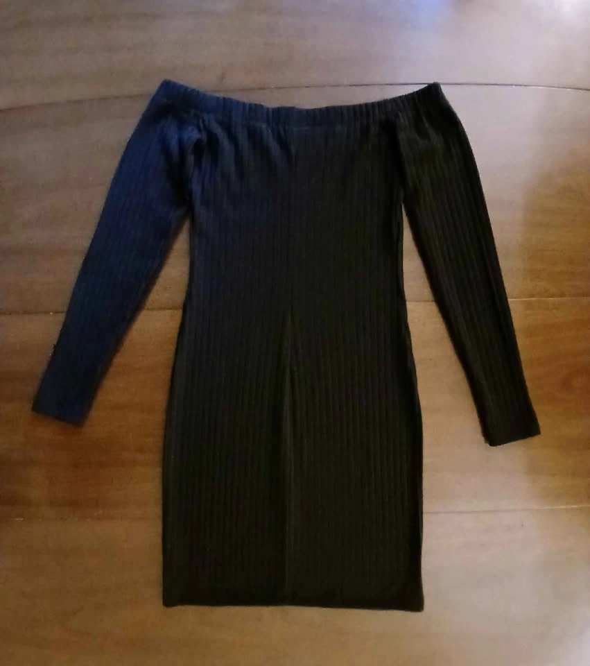 Off the Shoulder GUESS Short Black Dress - NEW Size XS - photo 4