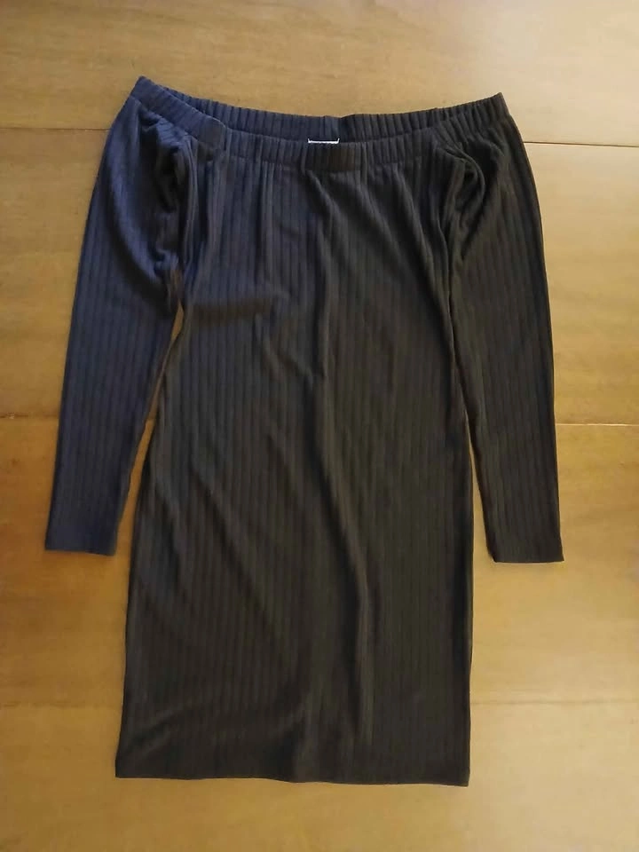 Off the Shoulder GUESS Short Black Dress - NEW Size XS - photo 5