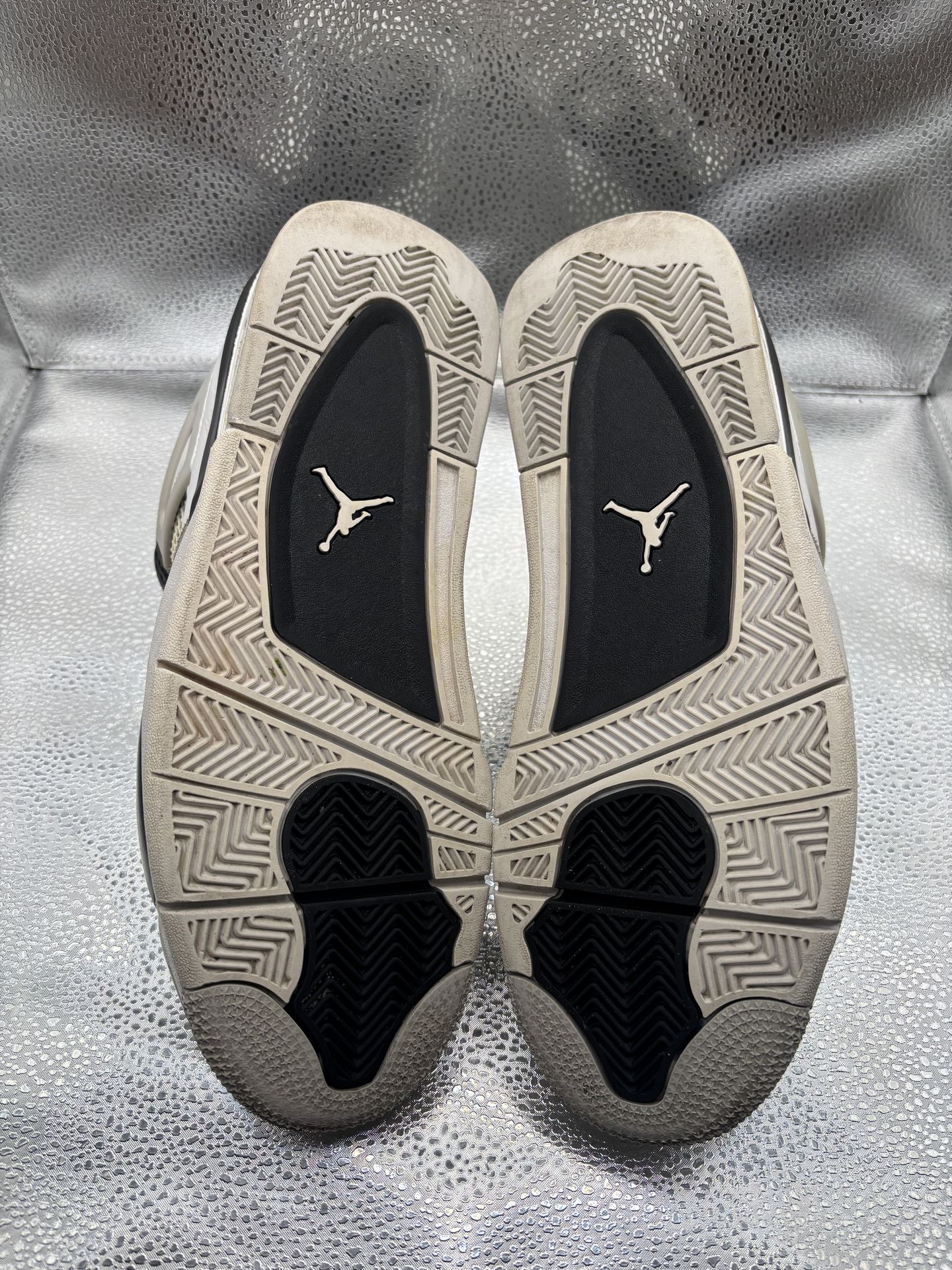 Air Jordan 4 Military Black - photo 3