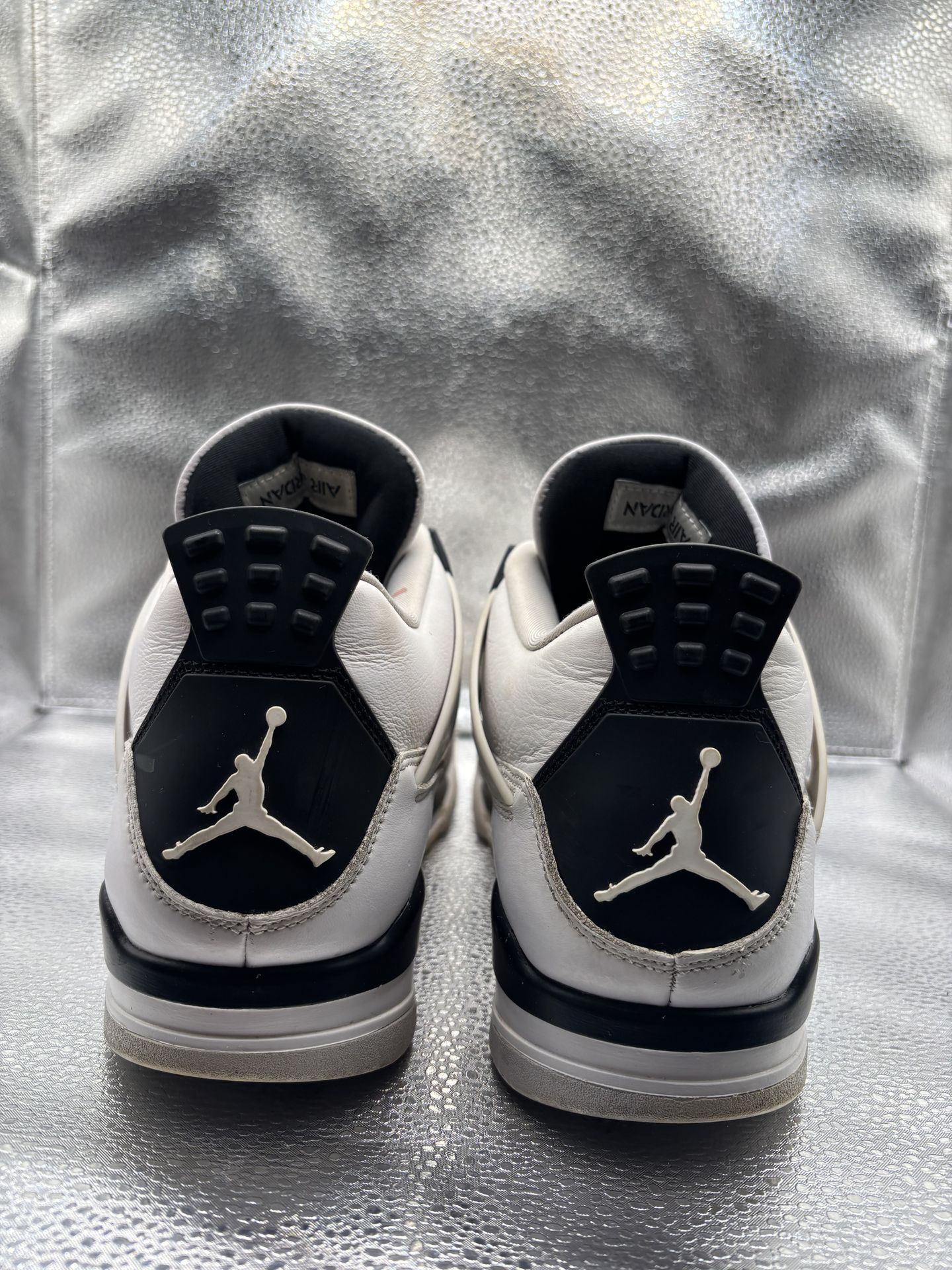 Air Jordan 4 Military Black - photo 4