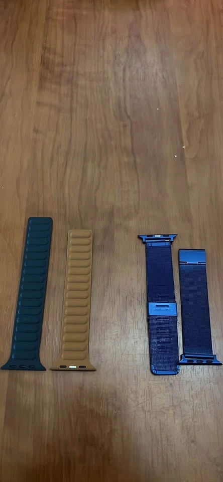 2 Pairs Apple Watch Bands (42-49mm)