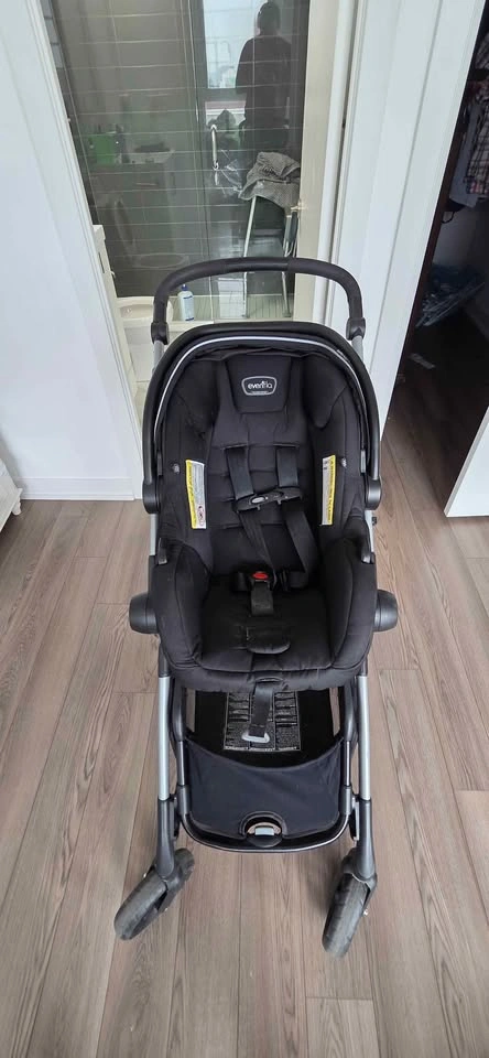 Evenflo Pivot Xpand Travel System w/ Winter Cover - photo 3