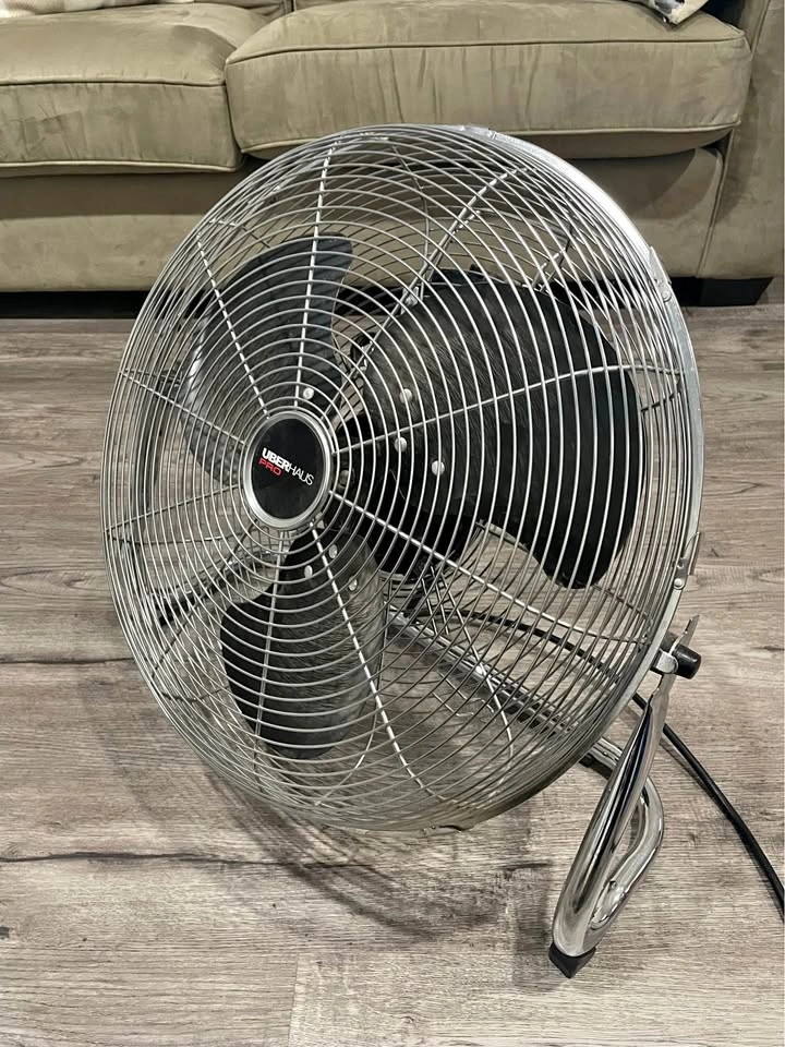 Uberhaus Pro Industrial Floor Fan - 18” 3-Speed Heavy Duty