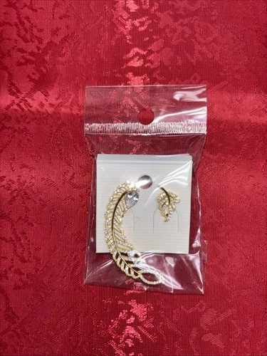 Sterling Silver Leaf-Motif Ear Crawler Stud Set