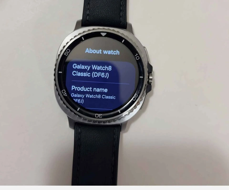 Samsung Galaxy Watch 8 Classic 46mm Silver Stainless - photo 5