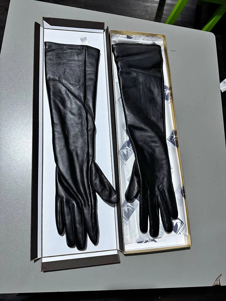 Leather Gloves