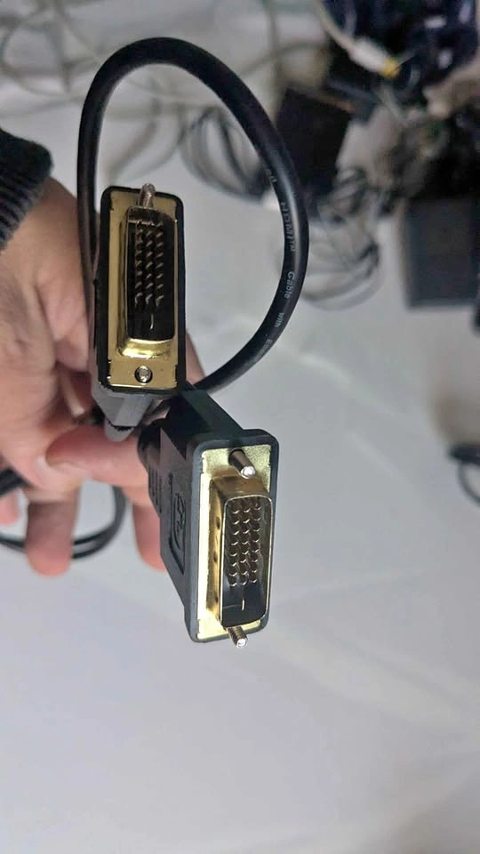 New DVI to DVI Cable