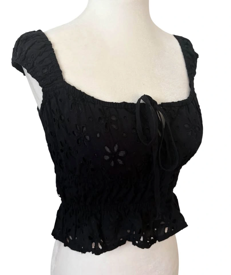 American Eagle Black Eyelet Smocked Crop Top XXS Cottagecore Boh - photo 3