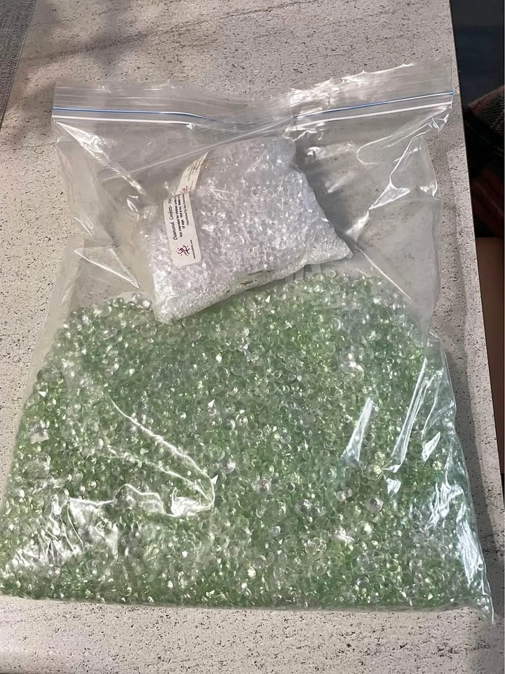 Acrylic diamond confetti for vase