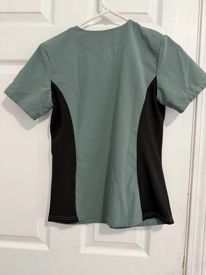 Scrubs Set (2 Sets) – Stylish & Comfortable - photo 3