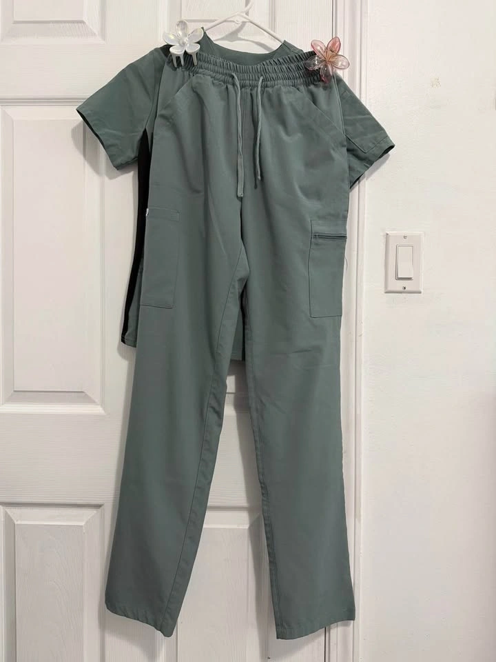 Scrubs Set (2 Sets) – Stylish & Comfortable - photo 5