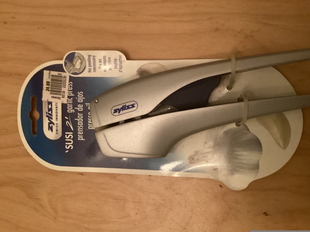 Kitchen Knives and Garlic Crusher Set - photo 4