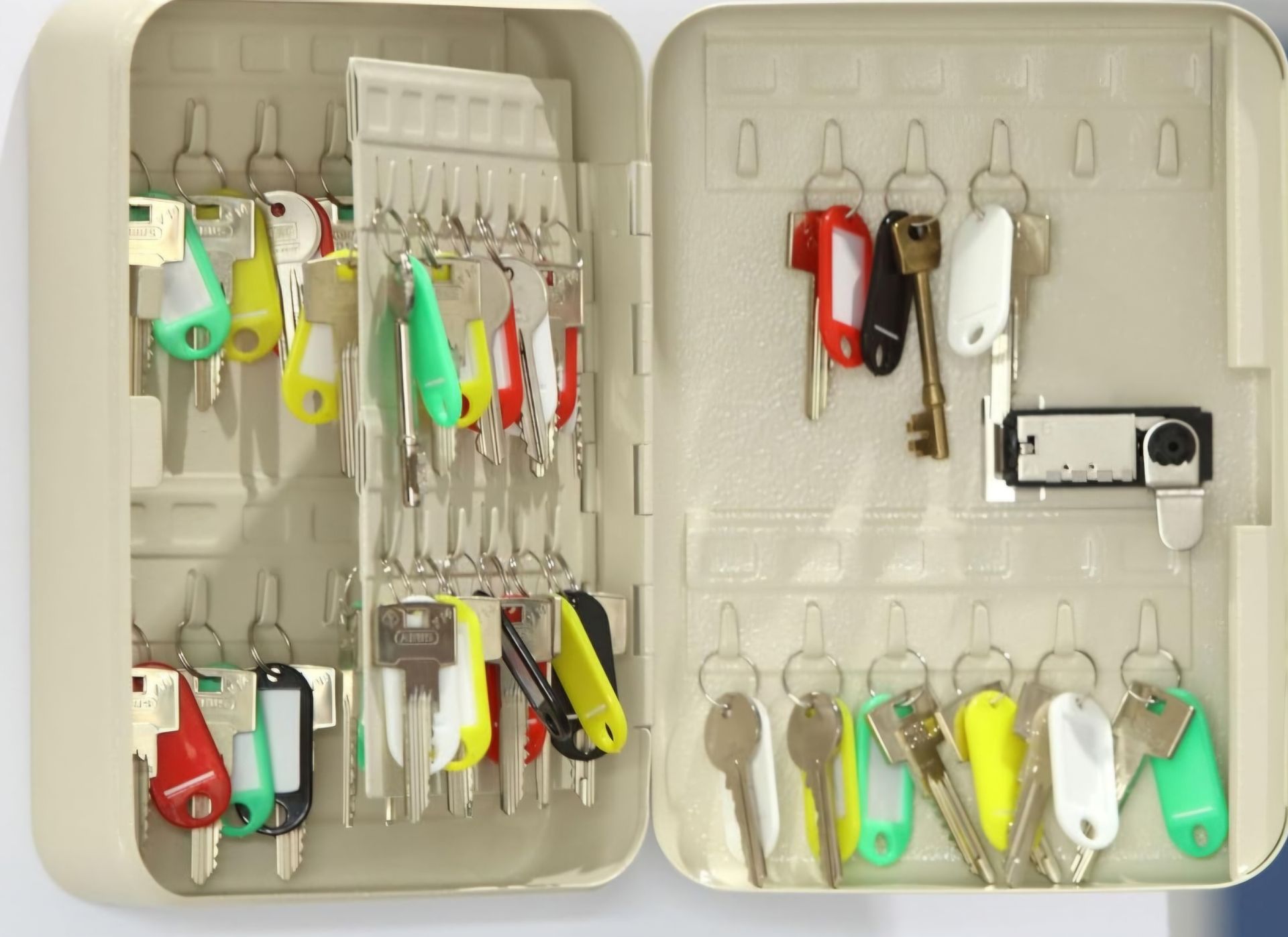 48 Key Combination Key Cabinet (Cream) Lock Box - photo 2