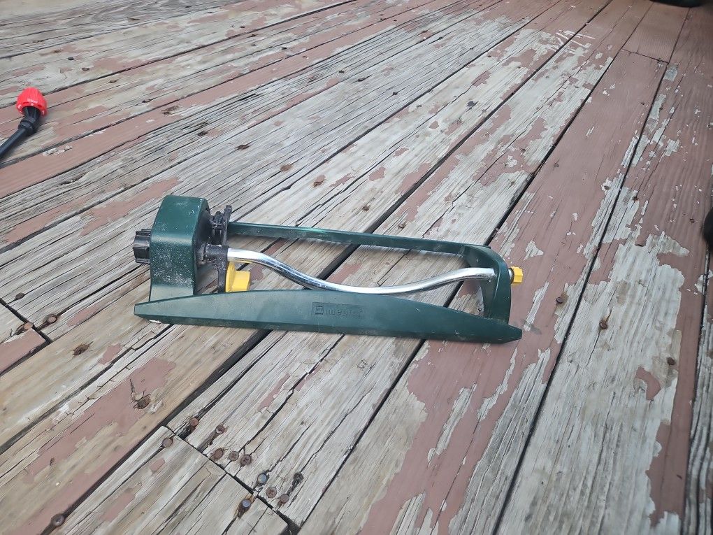 Gardena Oscillating Sprinkler
