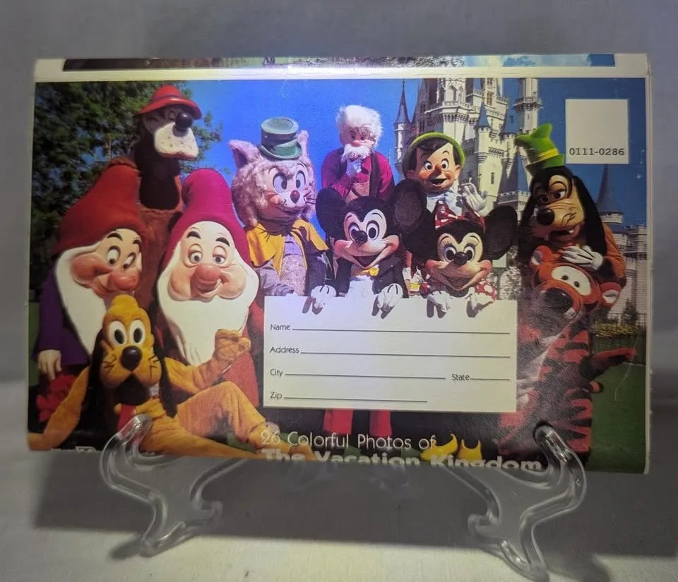 VINTAGE WALT DISNEY WORLD 26 "POST CARD" PHOTO BOOKLET image indicator(2)