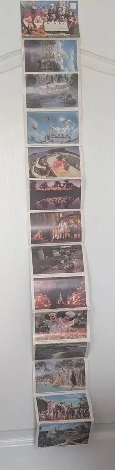 VINTAGE WALT DISNEY WORLD 26 "POST CARD" PHOTO BOOKLET image indicator(7)